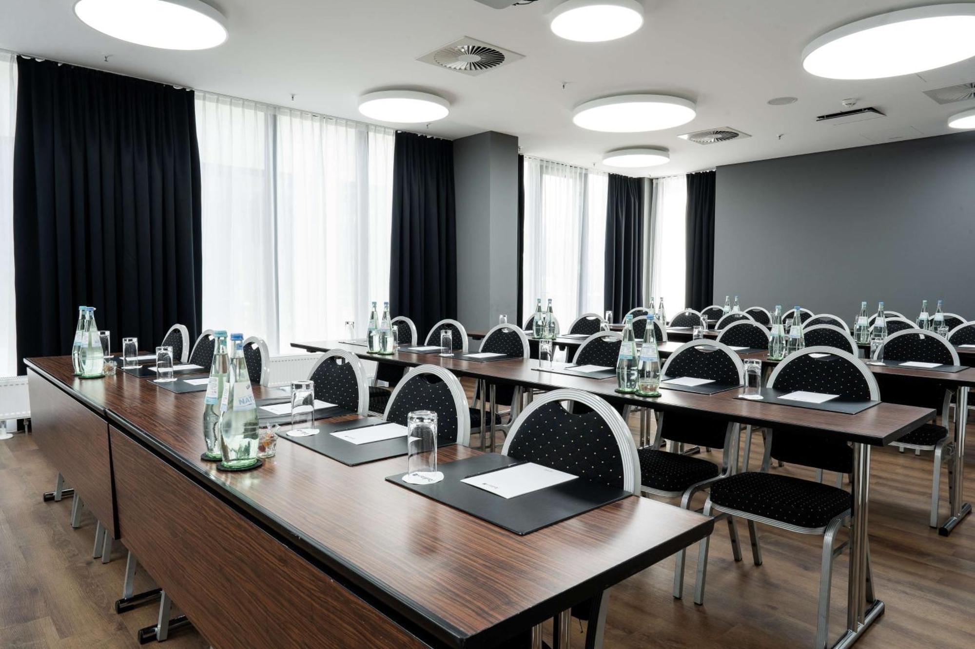 Radisson Blu Conference Hotel, Düsseldorf Esterno foto
