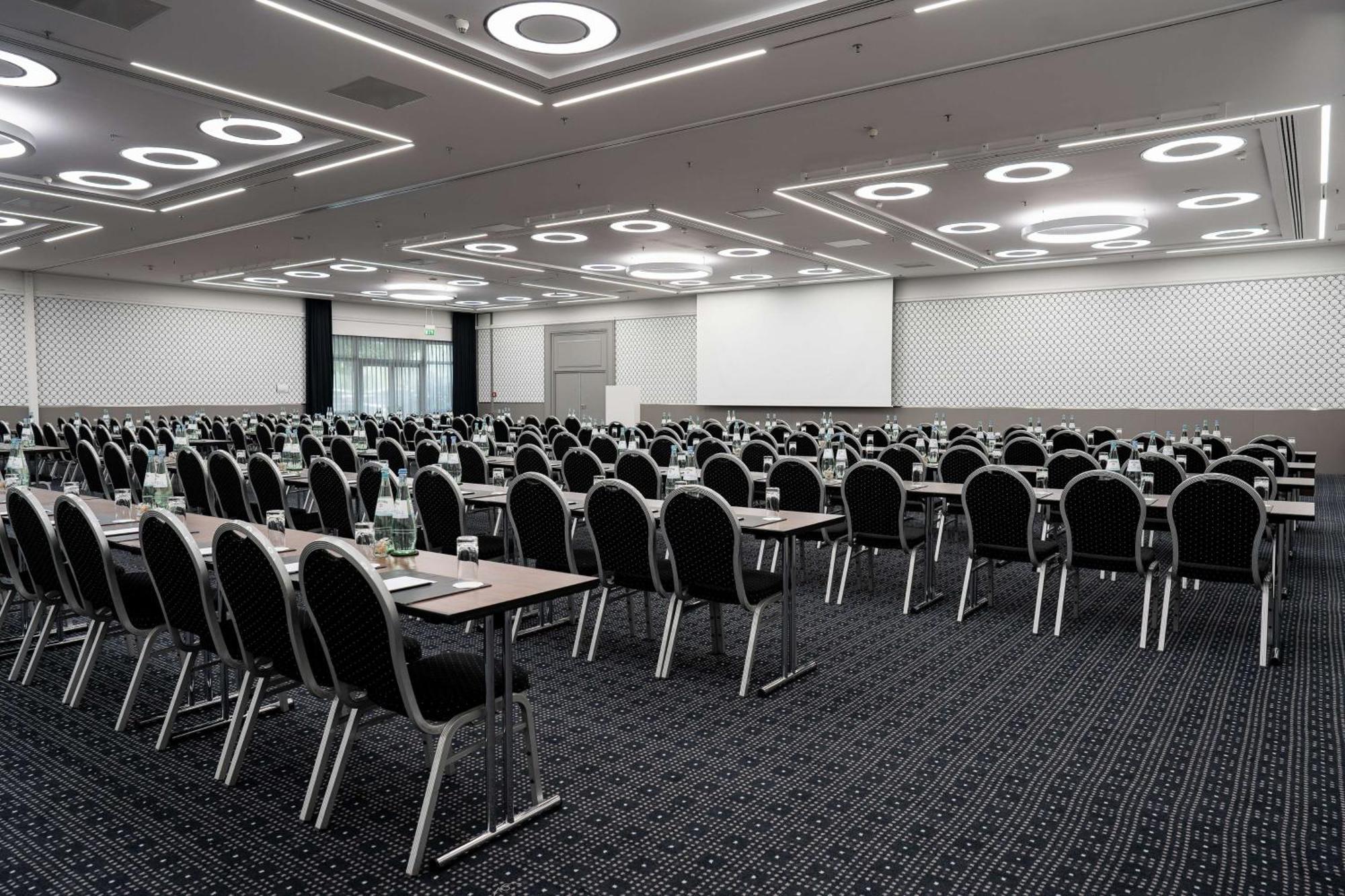 Radisson Blu Conference Hotel, Düsseldorf Esterno foto