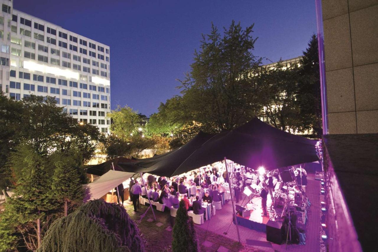 Radisson Blu Conference Hotel, Düsseldorf Esterno foto